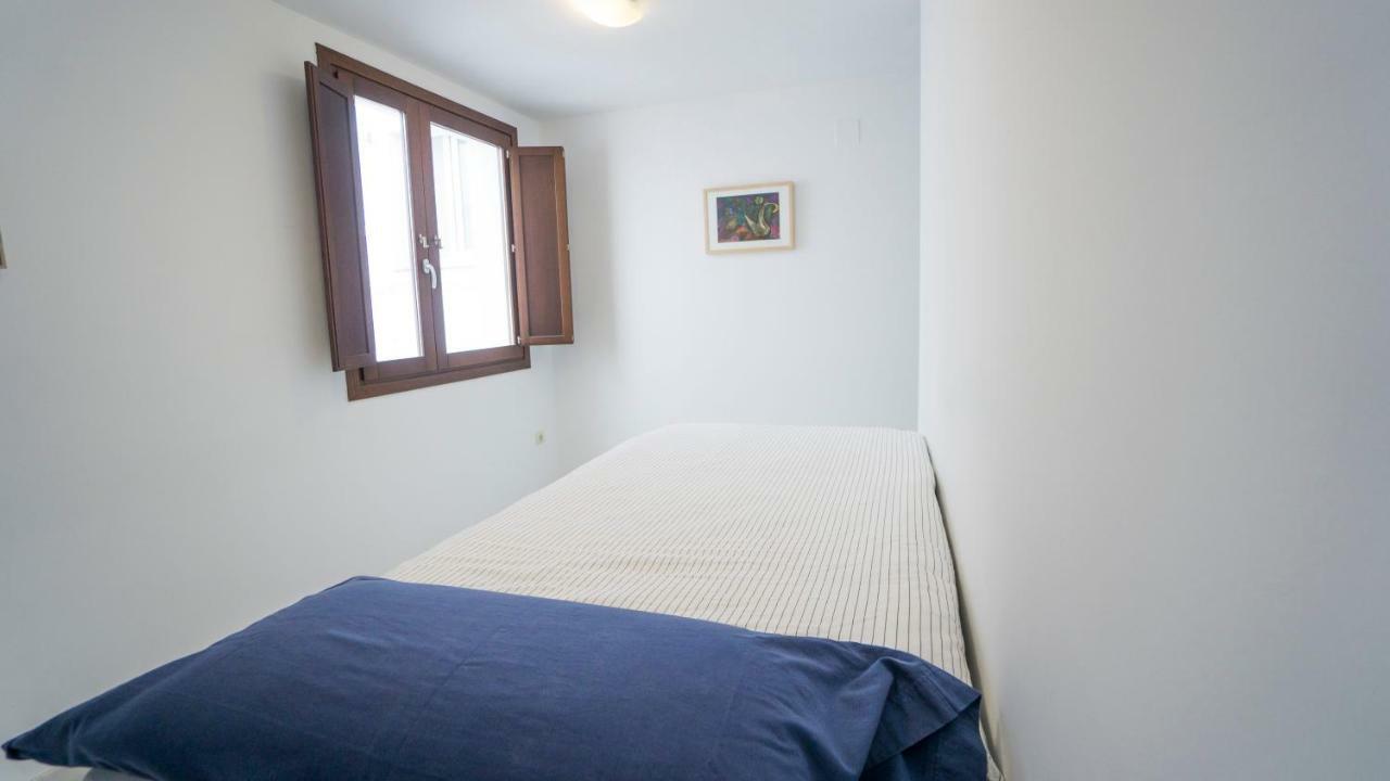 Rentalsevilla Espacioso Duplex En La Puerta Real Exterior photo